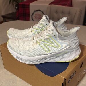 New Balance Women's White and Lime Running Shoes